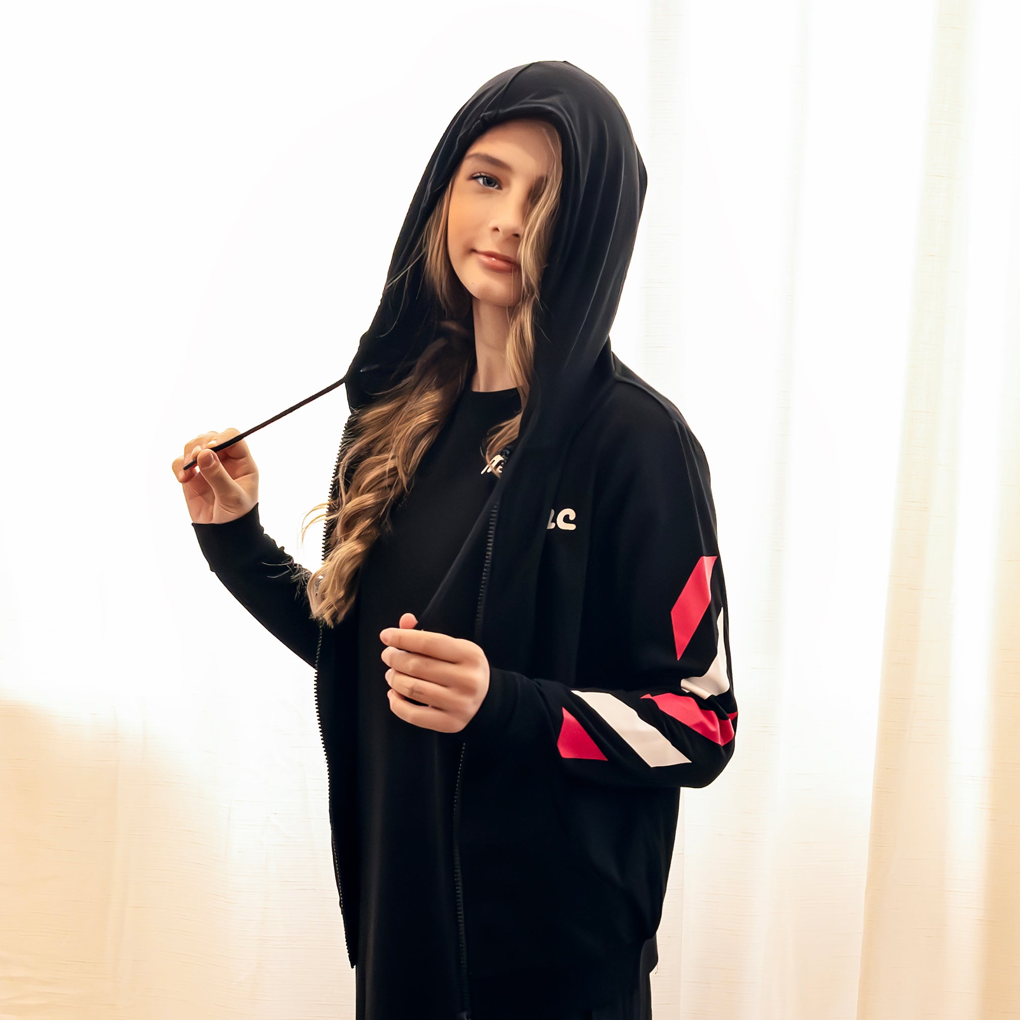 ミルモ   2in1 Velvet Hoodie SS25 Teenwear – Mirillus Child